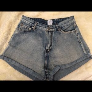 Princess Polly light wash high waisted shorts